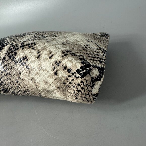 Victoria’s Secret Snake Print Cosmetic Bag - Picture 15 of 15
